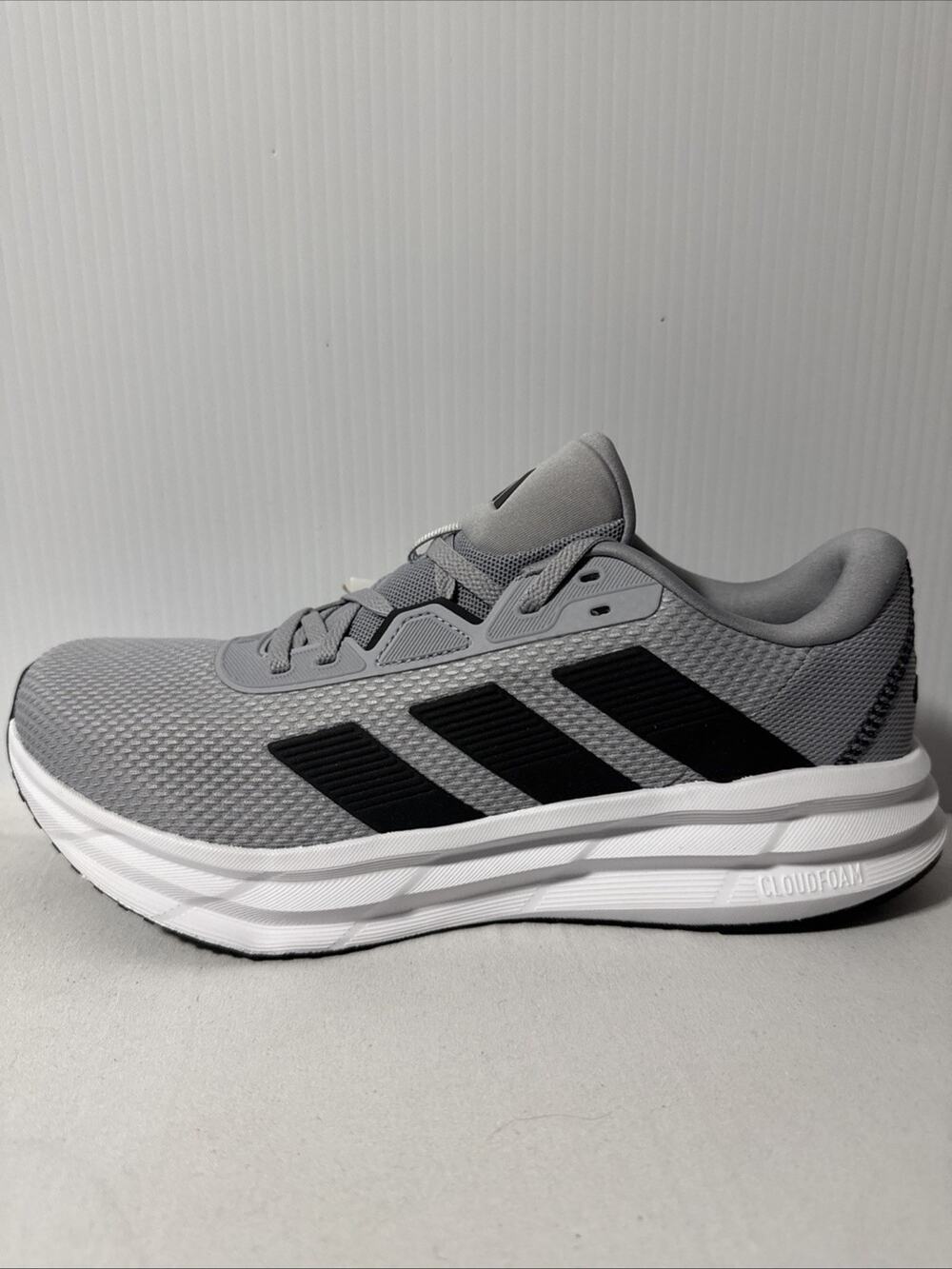 Adidas Galaxy 7 Men’s Low Top Lace Up Sneaker Halo Silver/Black ID8754 SZ 9M